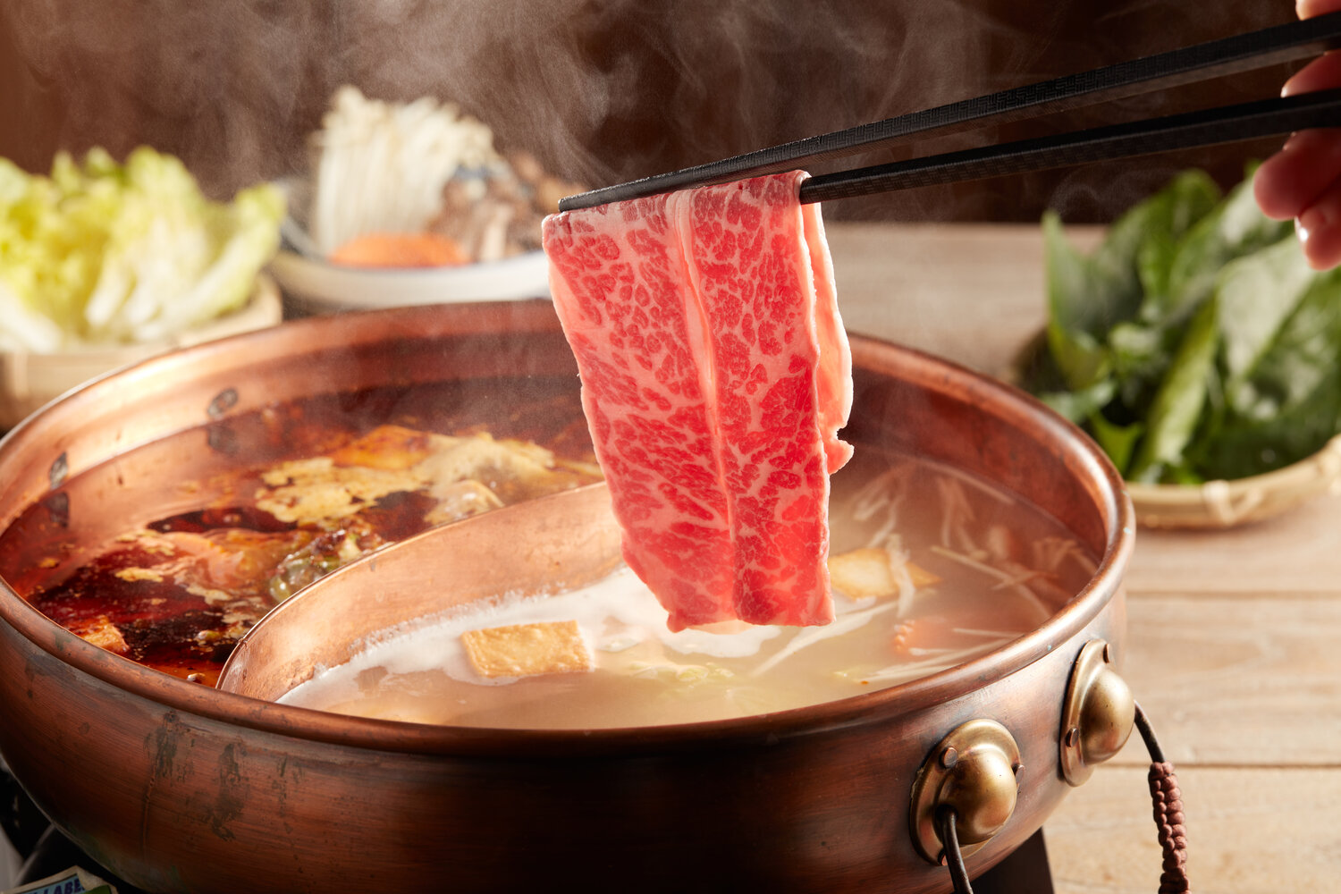 犇殿 古早味台灣火鍋　（德福廣場）