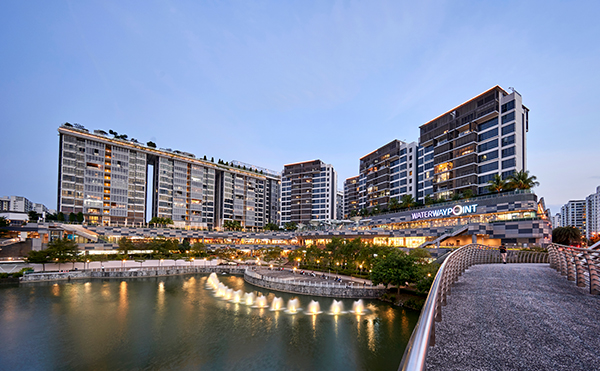 DON DON DONKI Waterway Point